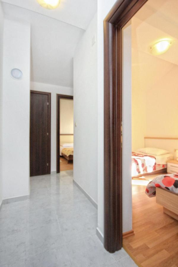 Apartments By The Sea Vlasici, Pag - 9324 Esterno foto